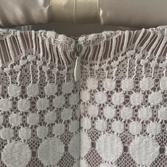 Cream Lace Dress, Medium, perfect for Bridal Shower or Easter!! - Picture 6 of 7